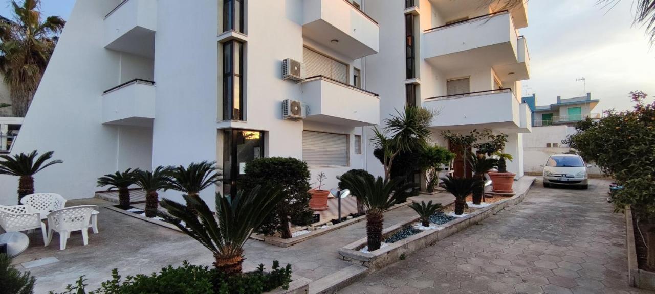 Infinity Residence Con Parcheggio Porto Cesareo Exteriör bild