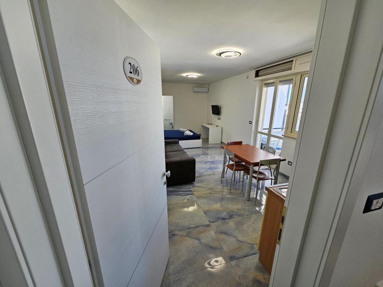 Infinity Residence Con Parcheggio Porto Cesareo Exteriör bild