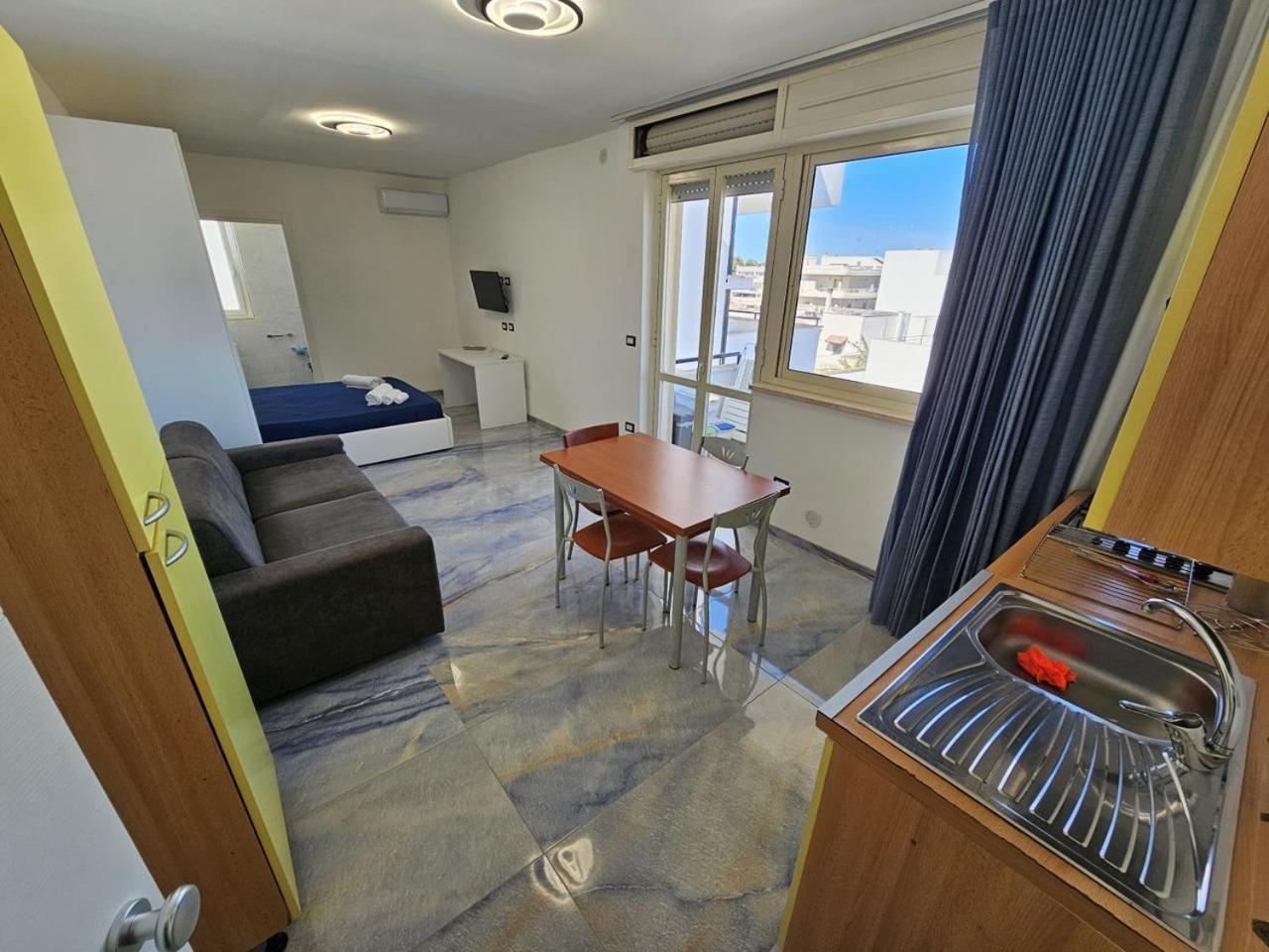 Infinity Residence Con Parcheggio Porto Cesareo Exteriör bild